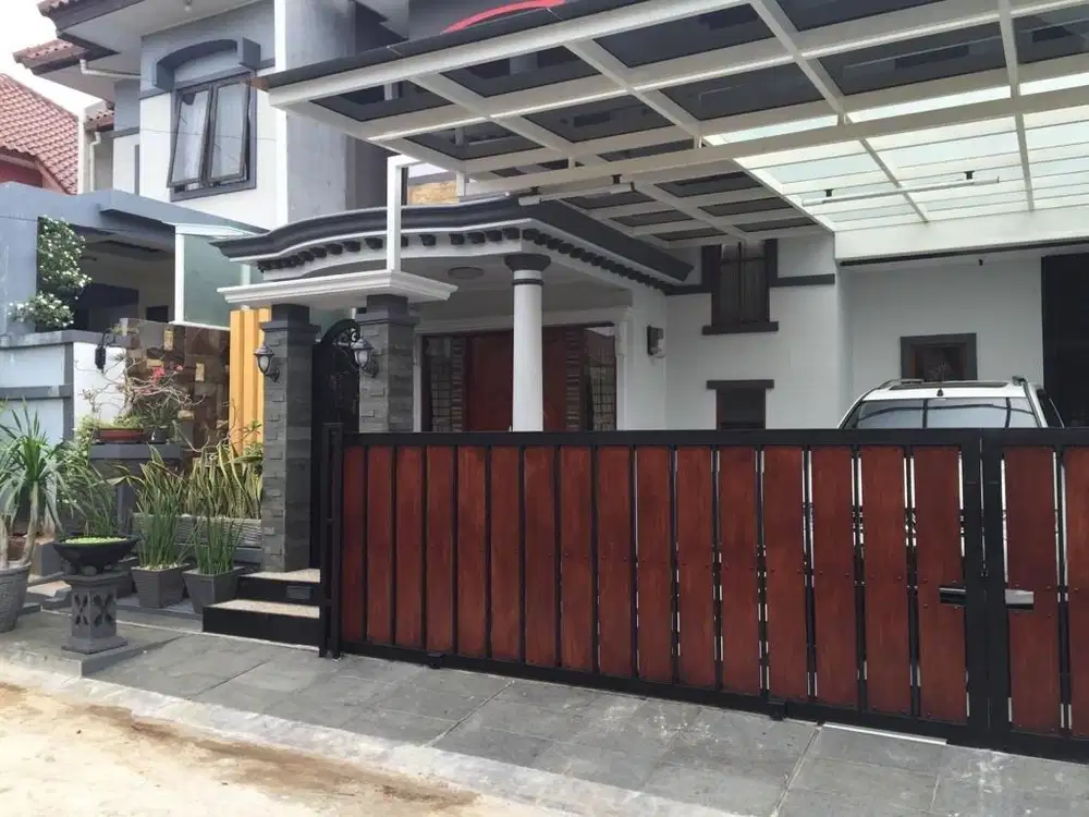 Dijual rumah di Villa Melati Mas