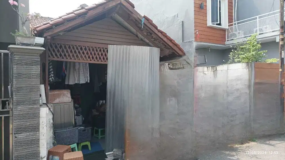 Dijual cepat rumah tua butuh renovasi di perumahan Tytyan Kencana