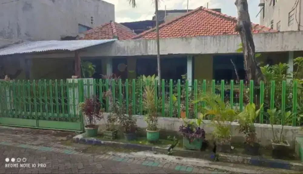 Rumah surabaya ketintang, dekat jemursari darmo waru gayungsari delta