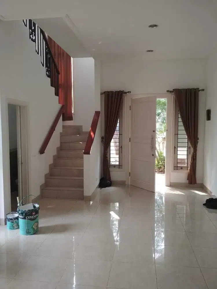 Di Jual Rumah hook PHG cluster Garnet Gading Serpong