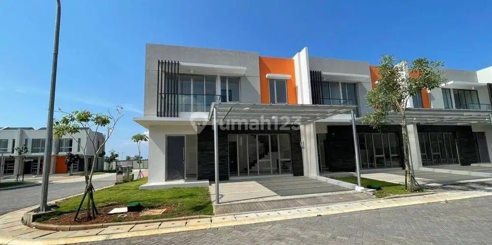 Rumah Di PIK2 Tahap 1 Uk 8x10m² 2lantai hoek, Termurah