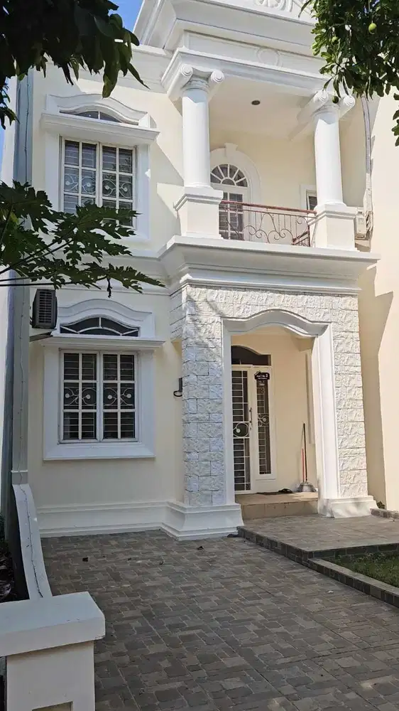 Rumah 2 Lantai Classic Angel Residence Jauh Dari Hrg Developer (3,4M)