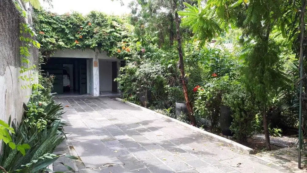 Rumah 2 Lantai di Kemang, Jakarta Selatan, Jual Cepat