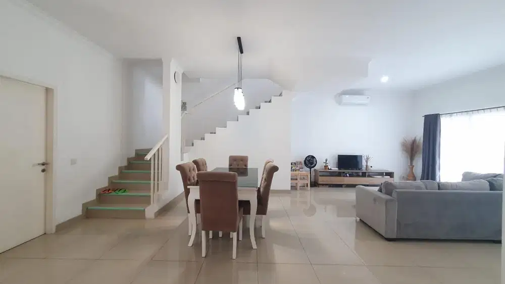 Dijual Rumah Hook Cantik di Cluster Latana, Jakarta Garden City