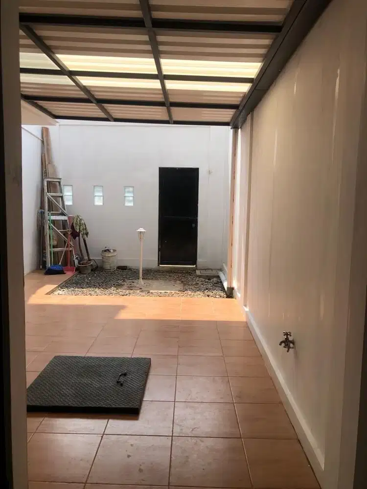 Disewakan Rumah besar hook di Gading Serpong cluster Jade PHG