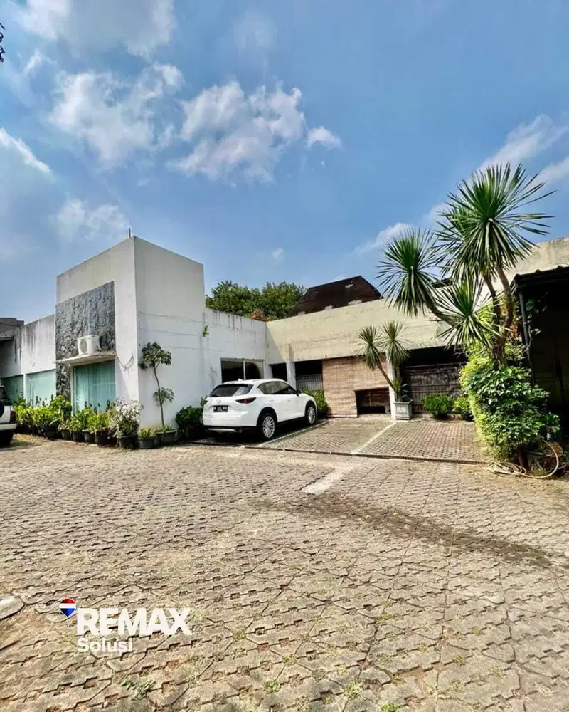 DIJUAL TANAH BESERTA BANGUNAN BISA TEMPAT USAHA ATAU HUNIAN DI CIPETE