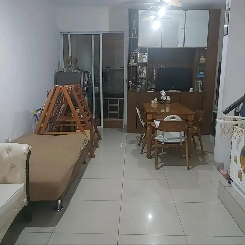 Rumah 2 Lantai Siap Huni Green Lake City Harga Murah Jakarta Barat