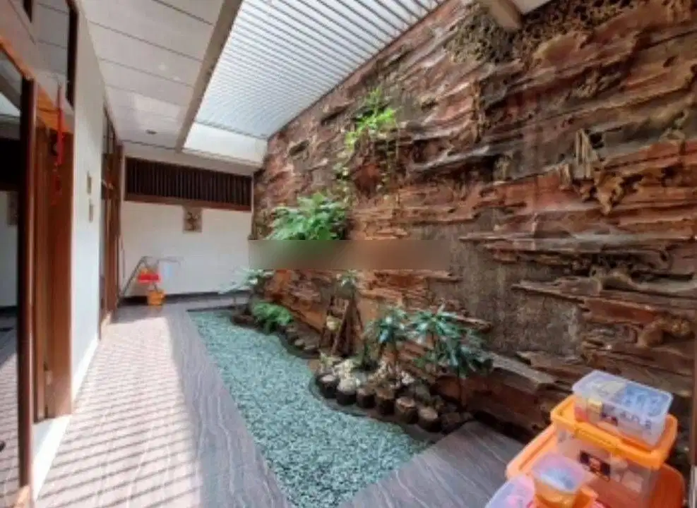 Dijual Turun Harga Rumah Strategis Hoek 2 Lantai SHM Pluit Slatan