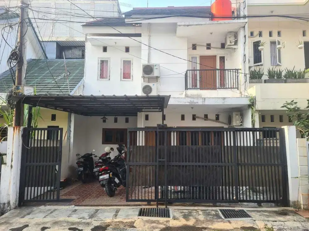 Dijual rumah second siap huni cluster tingkat 2 lantai di jatibening