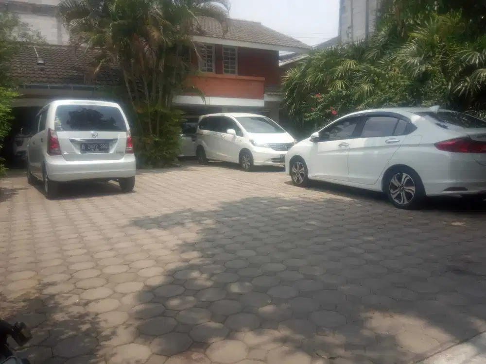 Rumah dijual di Rempoa Bintaro Murah hitung tanah Lokasi Ok
