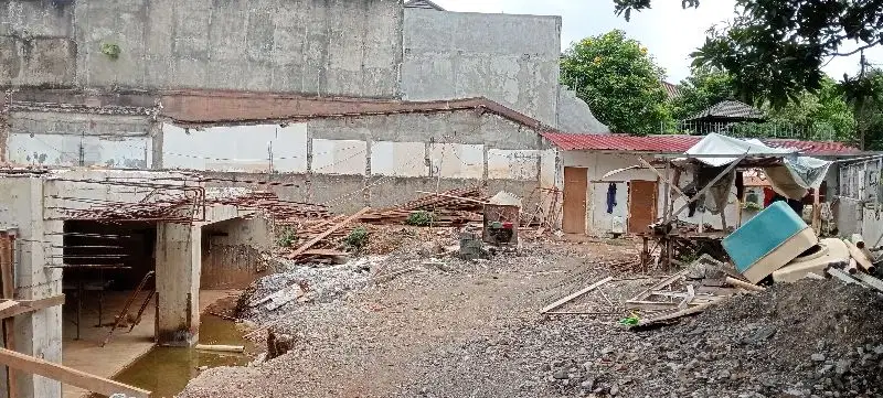 Tanah siap bangun, sudah ada basement di pinggir jalan raya Kemang