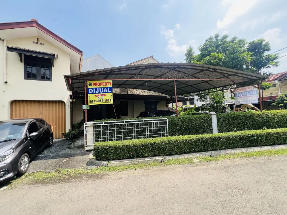 Rumah Hook Dekat Stasiun Di Taman Cimanggu Dilalui Angkot