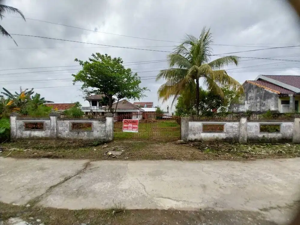 RUMAH HALAMAN LUAS DEKAT PUSRI PALEMBANG – Cocok Untuk Pensiunan!