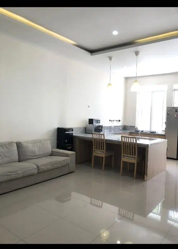 Jual Rumah dikomplek Taman kopo indah 5 2 Lantai