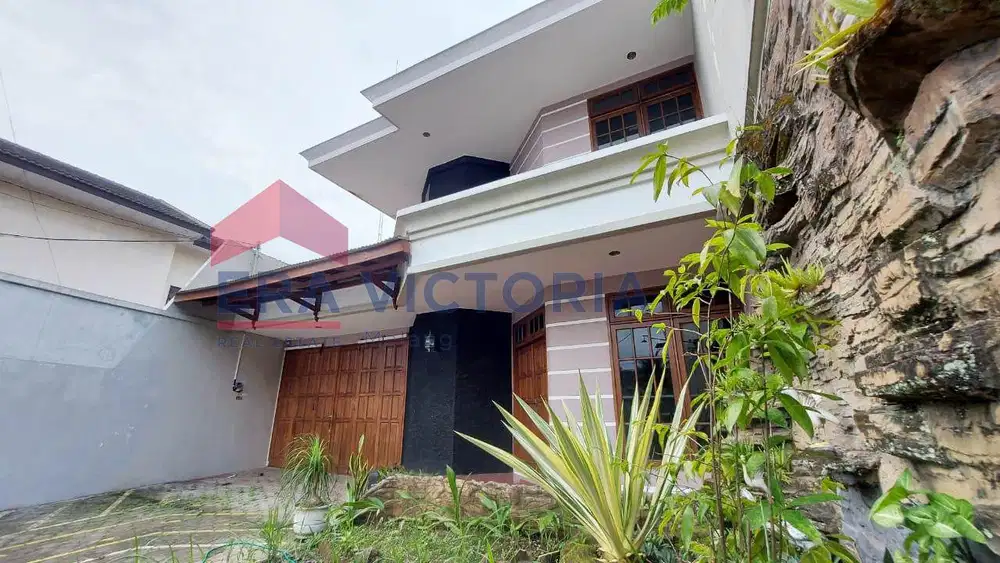 Dijual! Rumah Strategis & Luas di Jantung Kota Malang Akses Mudah