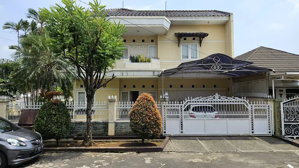 Rumah hoek 3 jalan strategis di tengah kota (Bogor Baru)