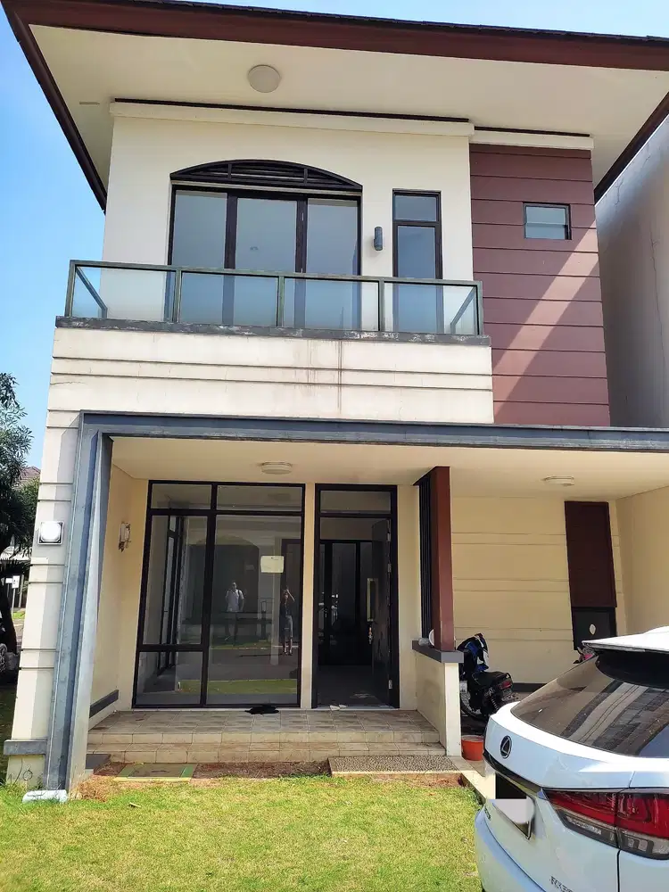 Dijual murah, pencahayaan bagus, tanah luas type B hook Gracia - Lavon