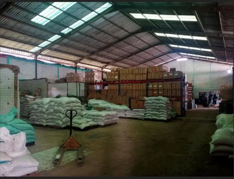 gudang di raya narogong pangkalan 5