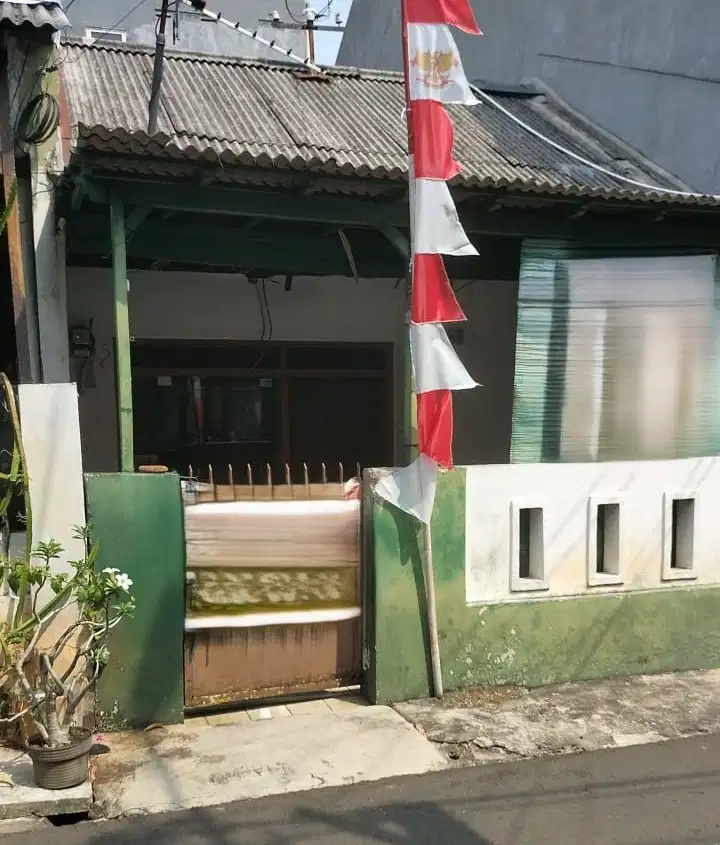 DIJUAL RUMAH HITUNG TANAH KAWASAN TOMANG