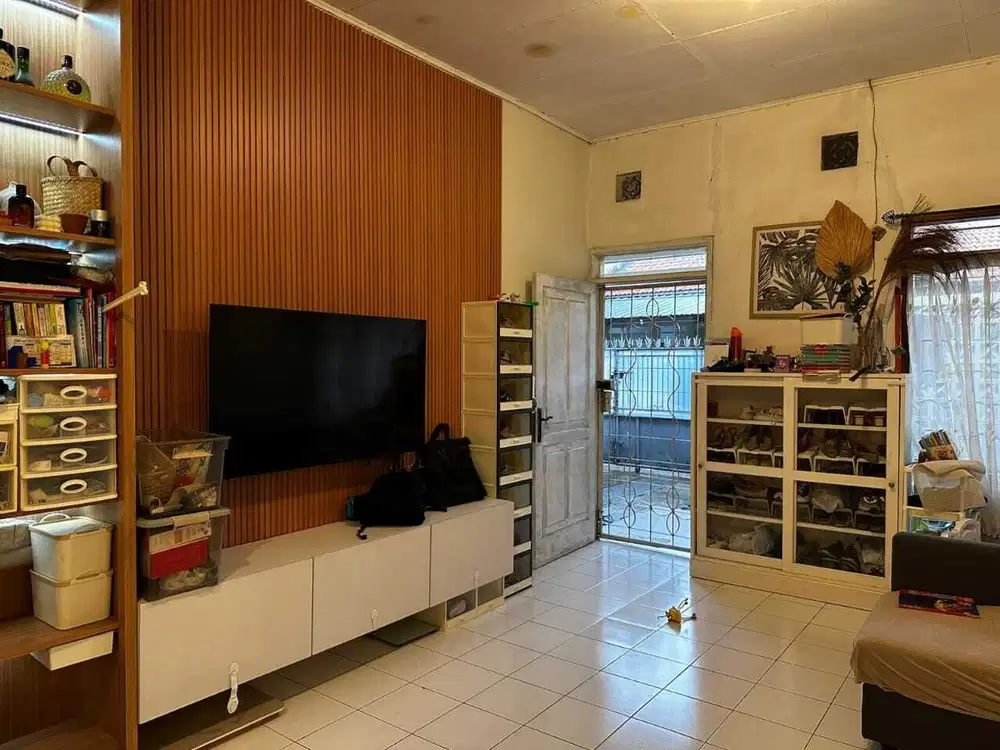 Dijual Rumah Taman Holis Indah 1 Lokasi Nyaman