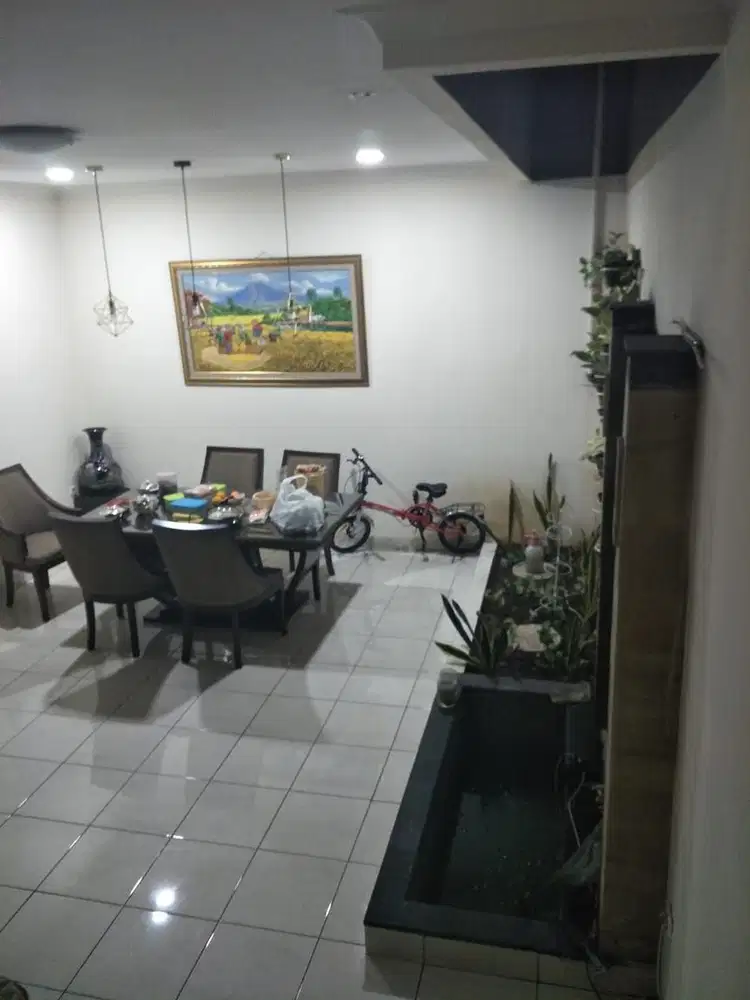 Rumah 2 Lantai Luas8x18 Type4KT UF Cluster Aralia Harapan Indah Bekasi 1.9M Nego