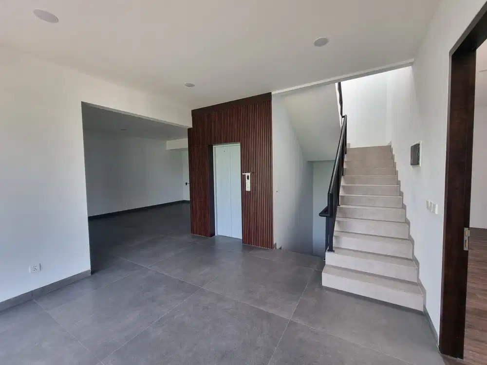 Dijual Rumah Modern Rumah cantik di Alam Sutera, Jarang Ada