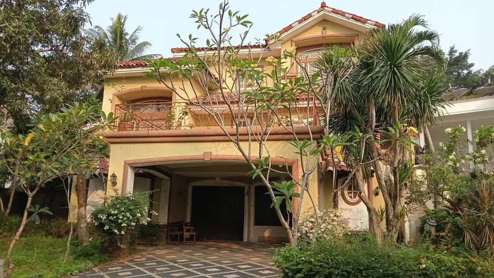 Dijual Rumah Luas Nyaman di Mediterania Parahayangan Golf, Sentul City