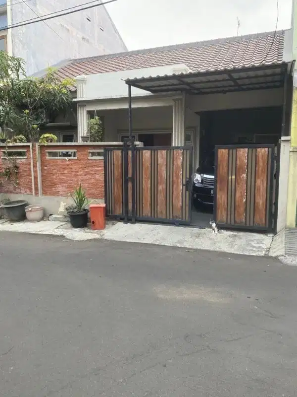 DIJUAL CEPAT RUMAH KAYU PUTIH