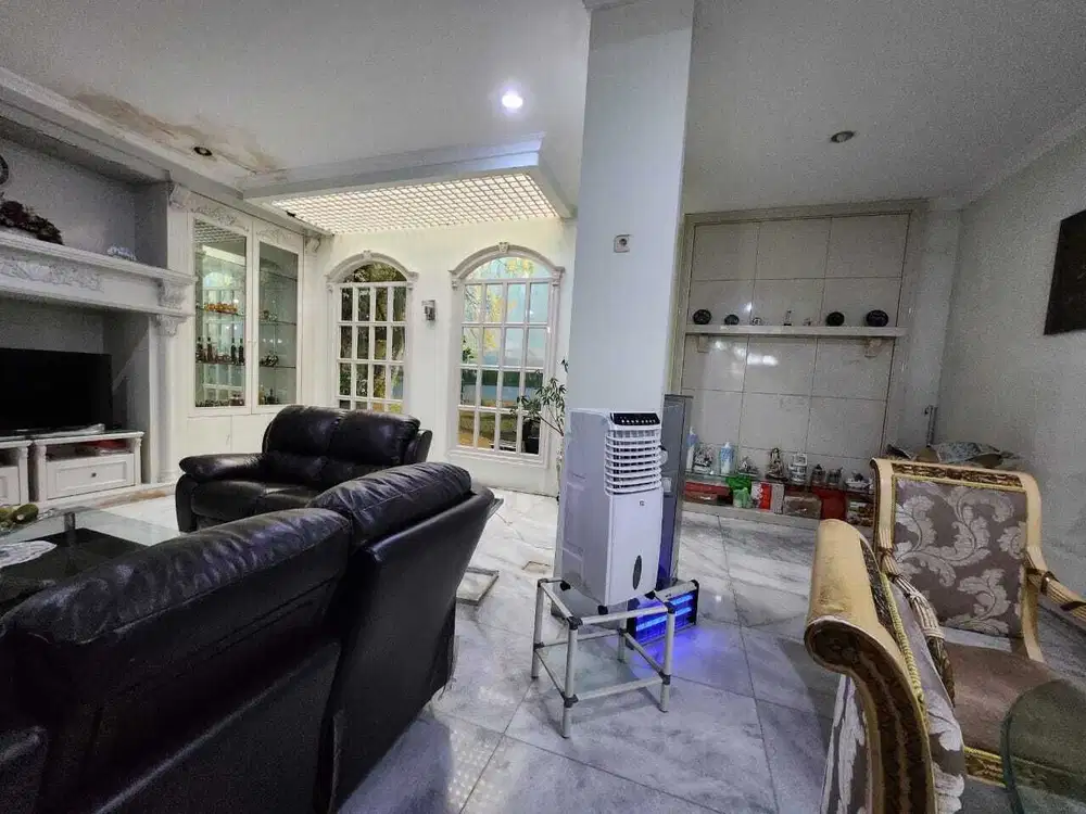 Dijual Rumah Pantai Mutiara Penjaringan