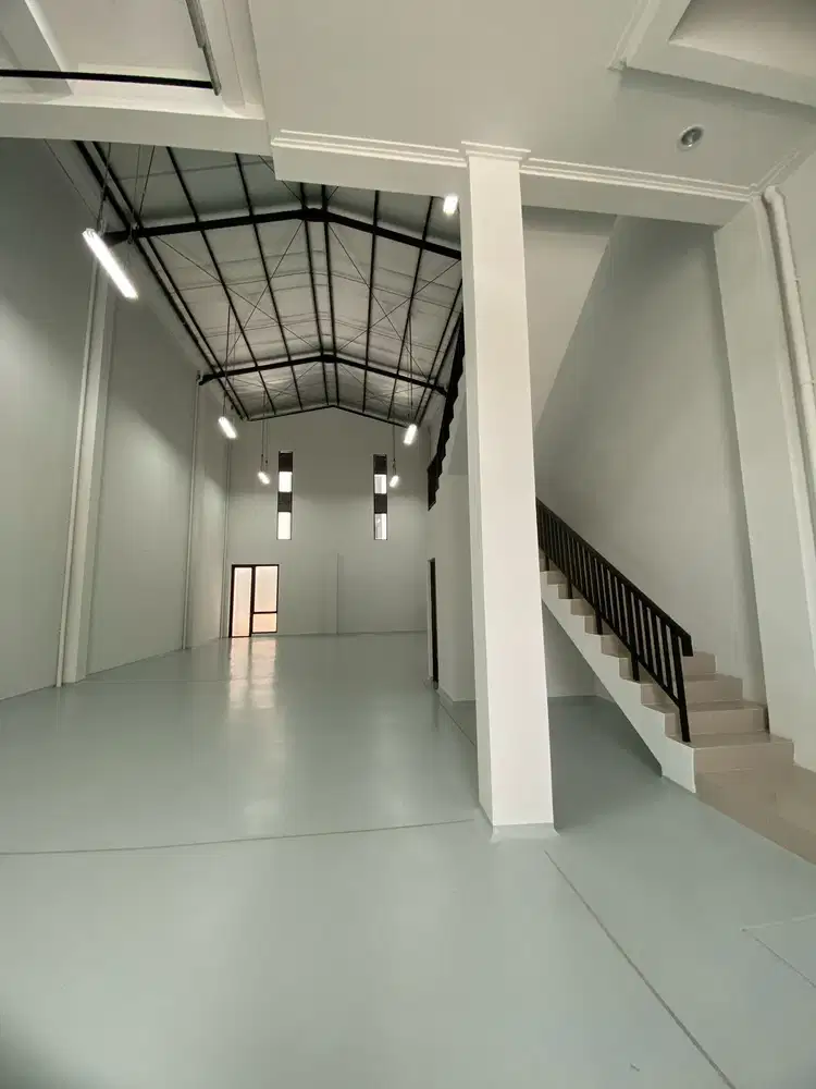 Disewakan Gudang  bizpark PIK2, Siap huni