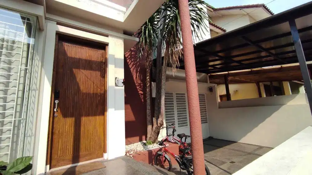 Rumah di Bintaro Sektor 5 Cantik Terawat
