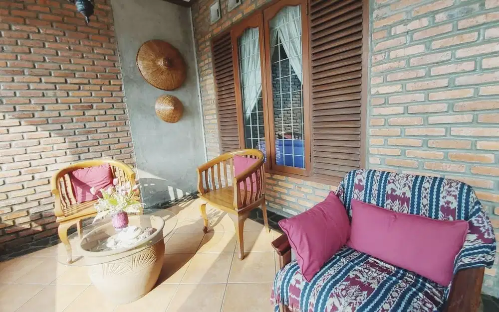 Dijual rumah tumbuh dengan halaman luas di cluster Graha Bintaro