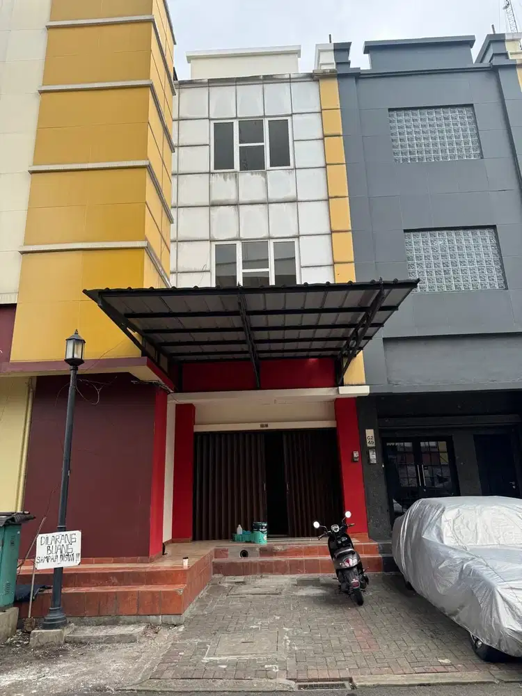 Ruko 3 Lantai Disewa Di Ruko Golden Boulevard BSD City