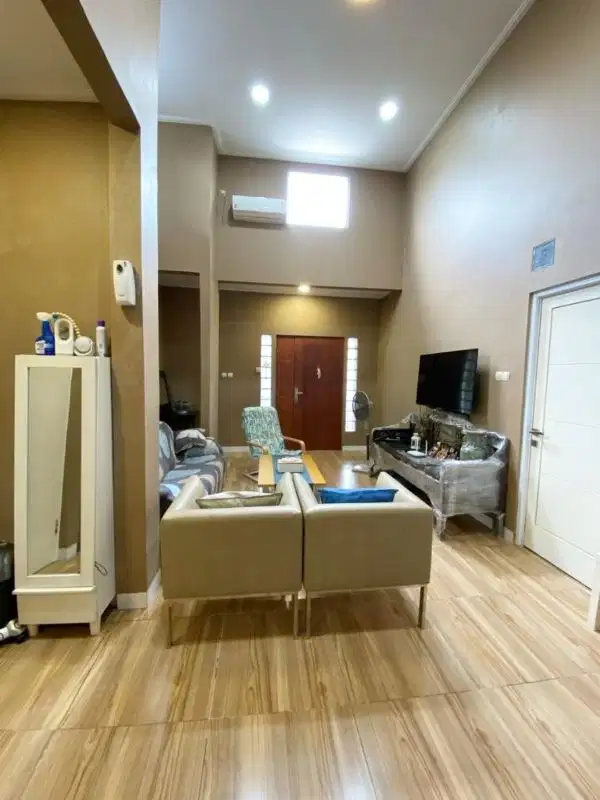 Dijual rumah hook semi furnished, rapi, terawat di Graha Bintaro