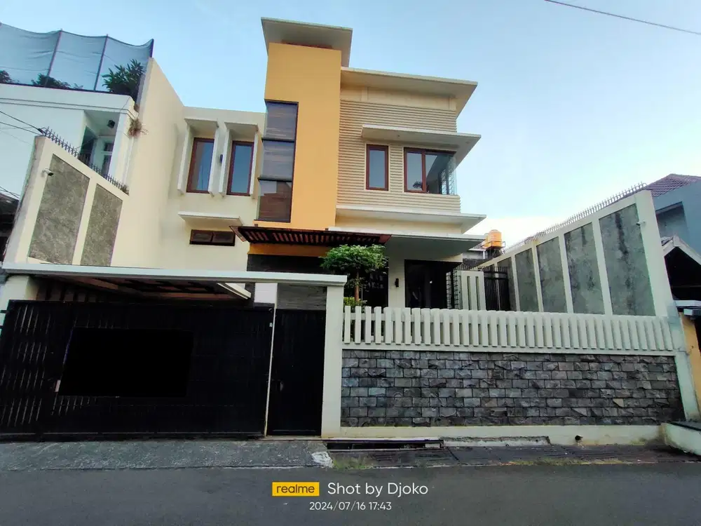 Dijual Rumah Minimalis Keren dan Nyaman di Rawamangun, Full Furnished