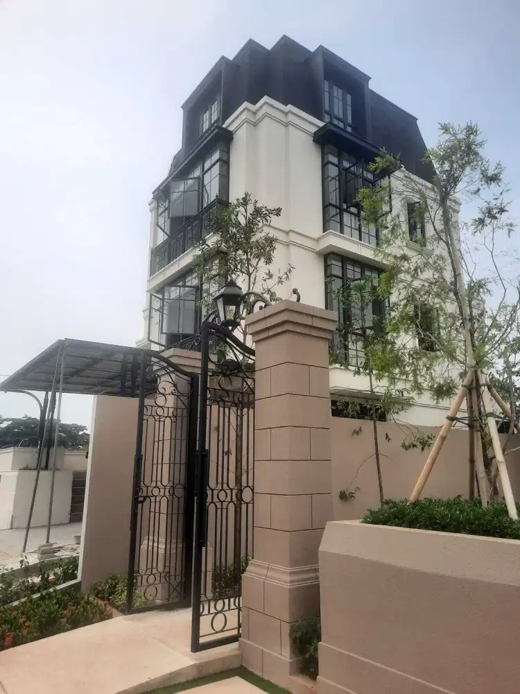 Hunian Sultan Design Classic Britania at Duta Garden Cluster Melrose