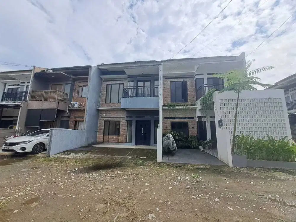 Dijual rumah 2 lantai siap huni dan rapih Ciputat Tangerang Selatan