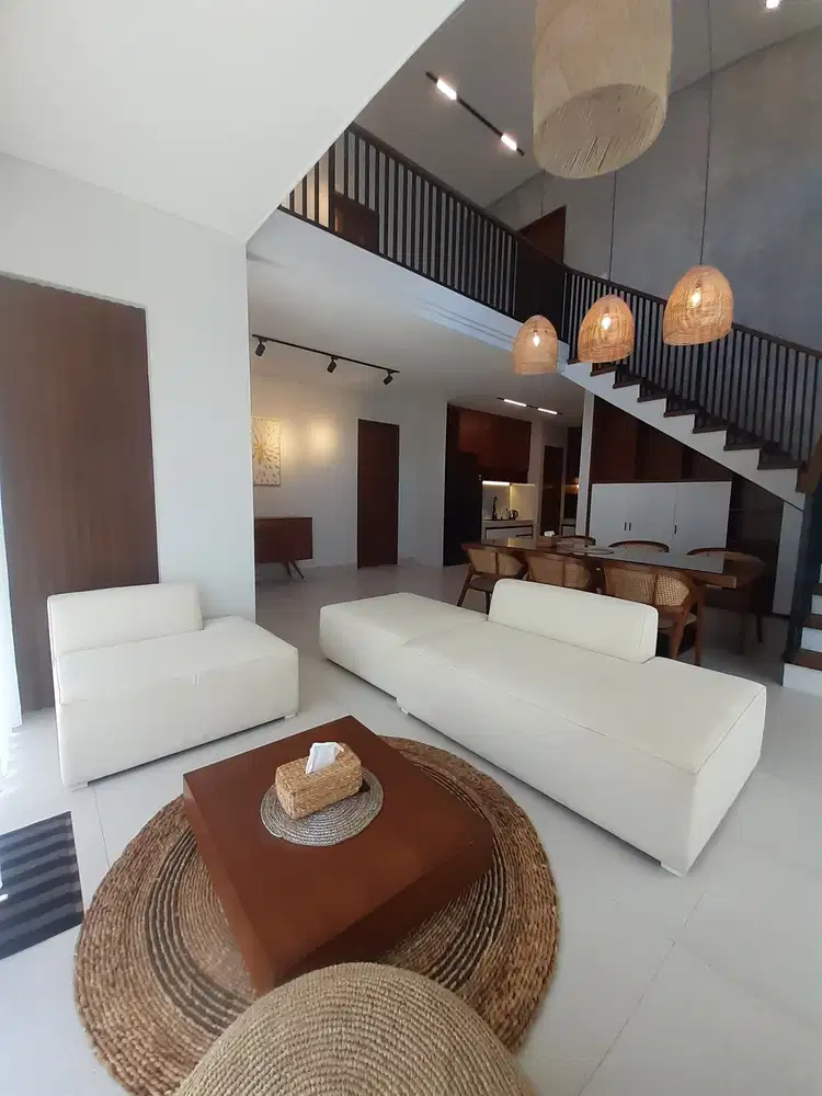 Sale villa modern berkelas full furnish seminyak dkt pantai petitenget