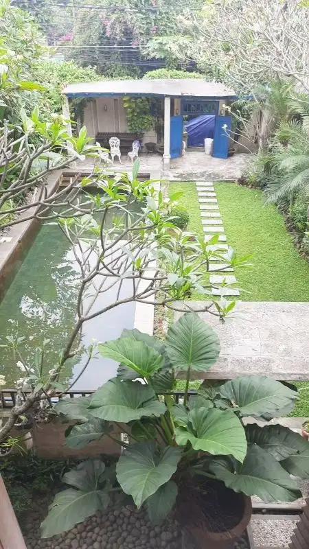 Rumah mewah lengkap dengan kolam renang di Kemang Selatan