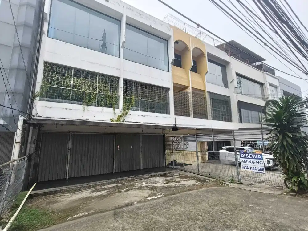 Ruko usaha gandeng 2 disewakan Cipete Selatan Raya Jakarta Selatan