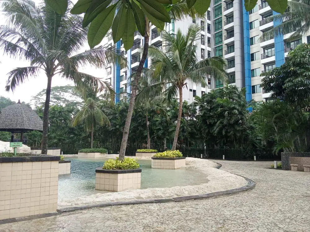 DI SEWAKAN 2BR HAMPTON'S PARK APARTMENT JAKARTA SELATAN FURNISHED