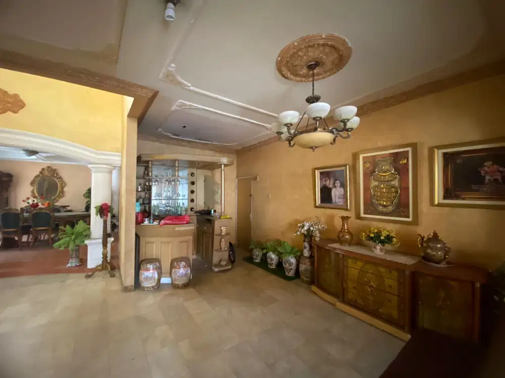 Hot Deal! Dijual Rumah Mewah 2 Lantai di Kemang Pratama