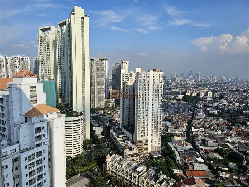 Termurah, Jarang Ada, Dijual Apartemen 2BR Central Park Residences Dekat Mall