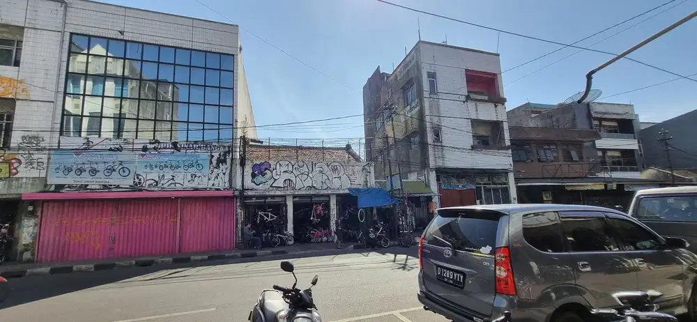 Ruko 2 Lantai Hitung Tanah di Jl. Veteran, Bandung
