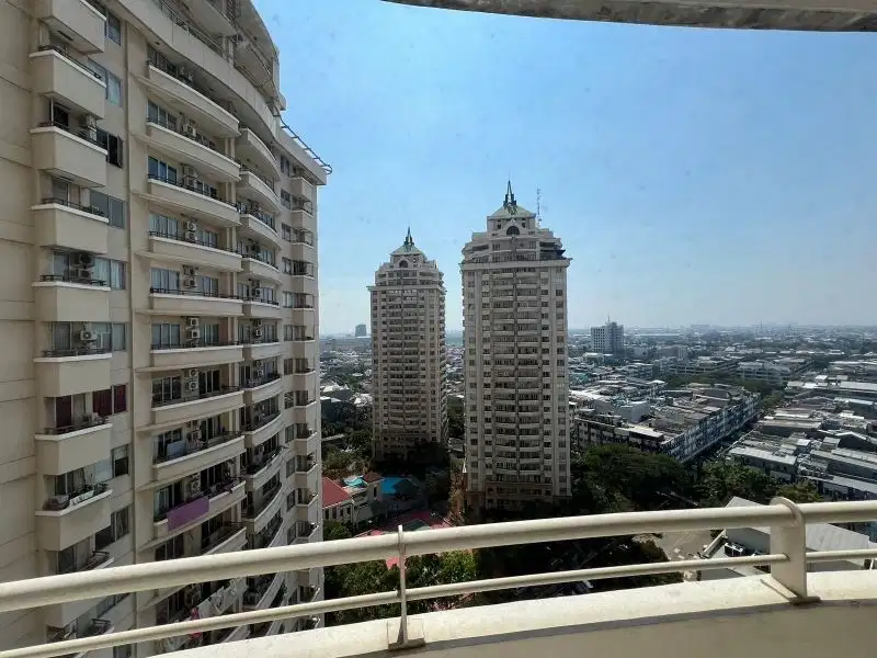 Apartemen Jual Cepat Paladian Park, Harga nego, Semi Furnish