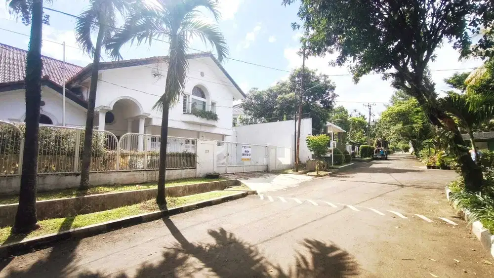 RUMAH MEWAH VILLA DUTA BOGOR 2 LANTAI SEMI FURNISH