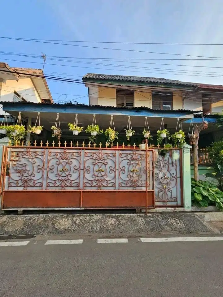 Dijual Murah Rumah 2lt Layak Huni Dlm Kompleks Cempaka Putih Bebas Ban