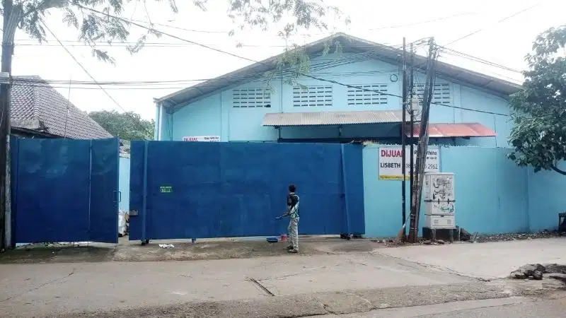 Dijual gudang dekat grand wisata akses fuso kontainer