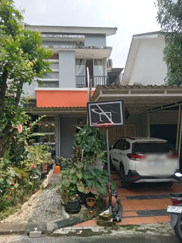 Rumah sudah renovasi dijual di Gading Serpong Cluster  Topaz