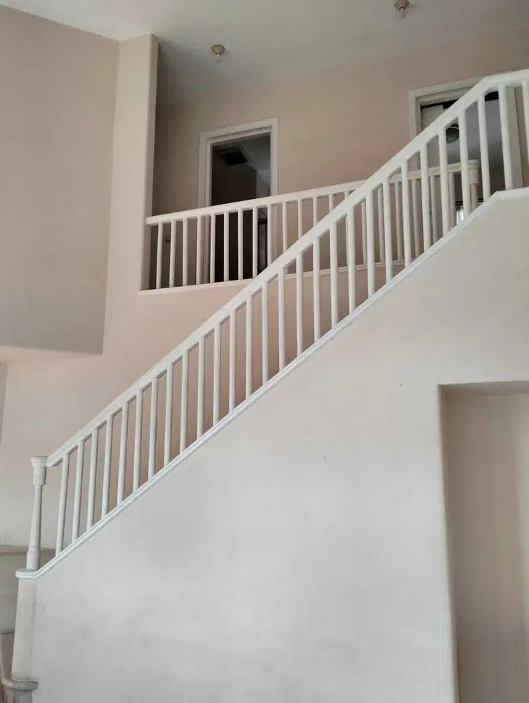 Dijual Rumah Bagus Siap Huni Berlokasi Di Cluster BGH Sentul City